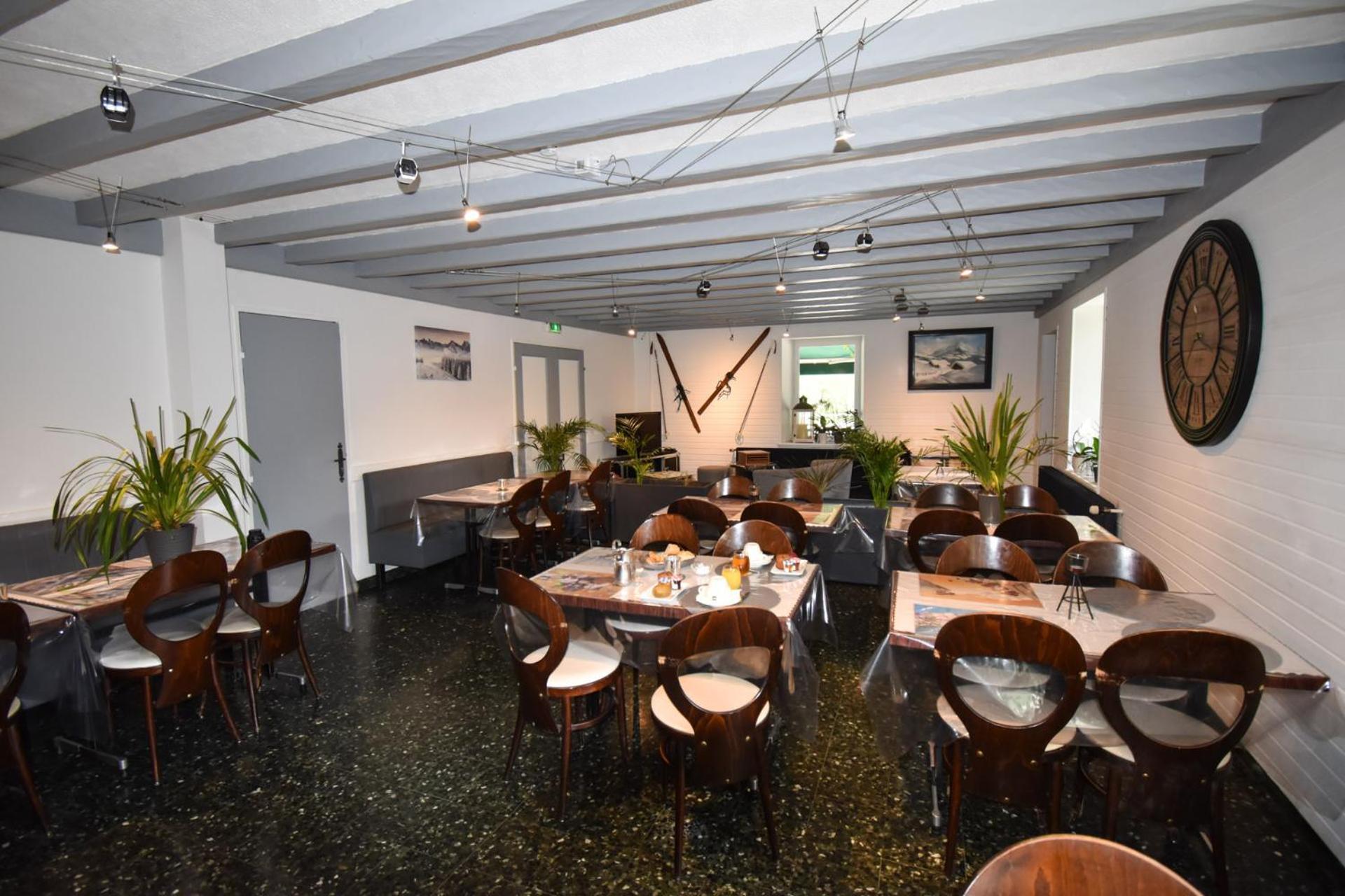 לה ג'ט Hotel Le Chinfrey מראה חיצוני תמונה